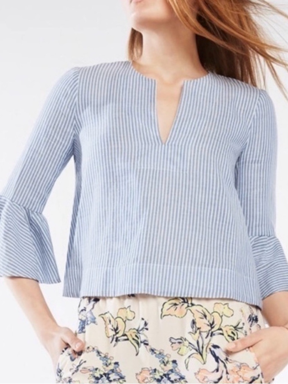 BCBGMAXAZRIA‎ Valari Blue White Stripe Bell Sleeve V-Neck Top Women’s Size XS
